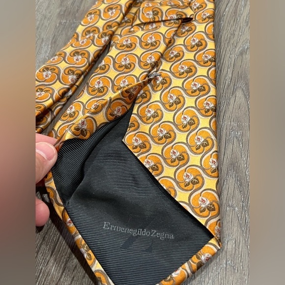 Ermenegildo Zegna Tie Yellow Floral Pattern Geometric 100% Silk Made in Italy - Picture 6 of 10